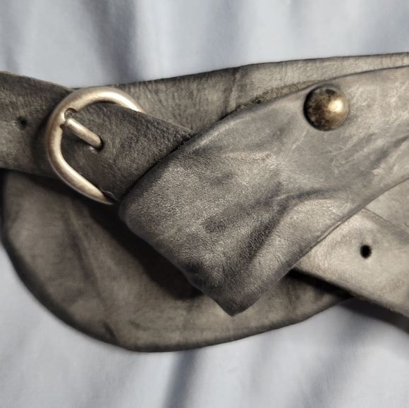 Brave women's grey Italian leather belt - Picture 3 of 10